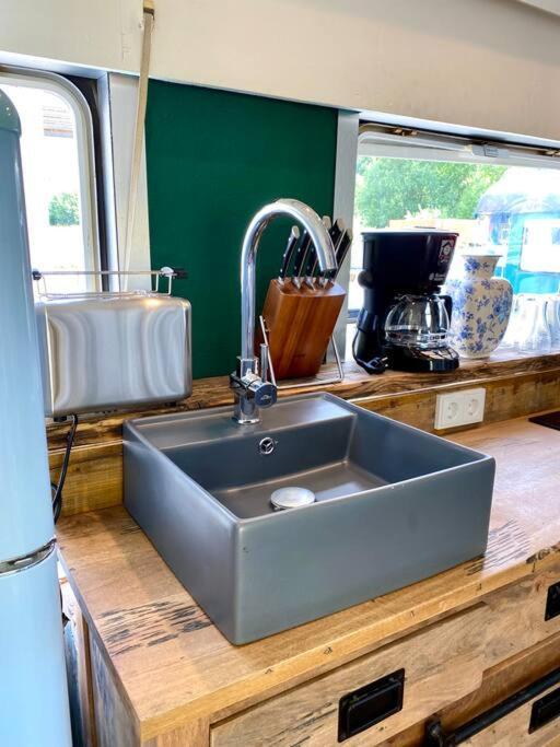 Vila Gleis 1, Eisenbahn Waggon Mit Whirlpool Und Ofen Dahlem  Exteriér fotografie